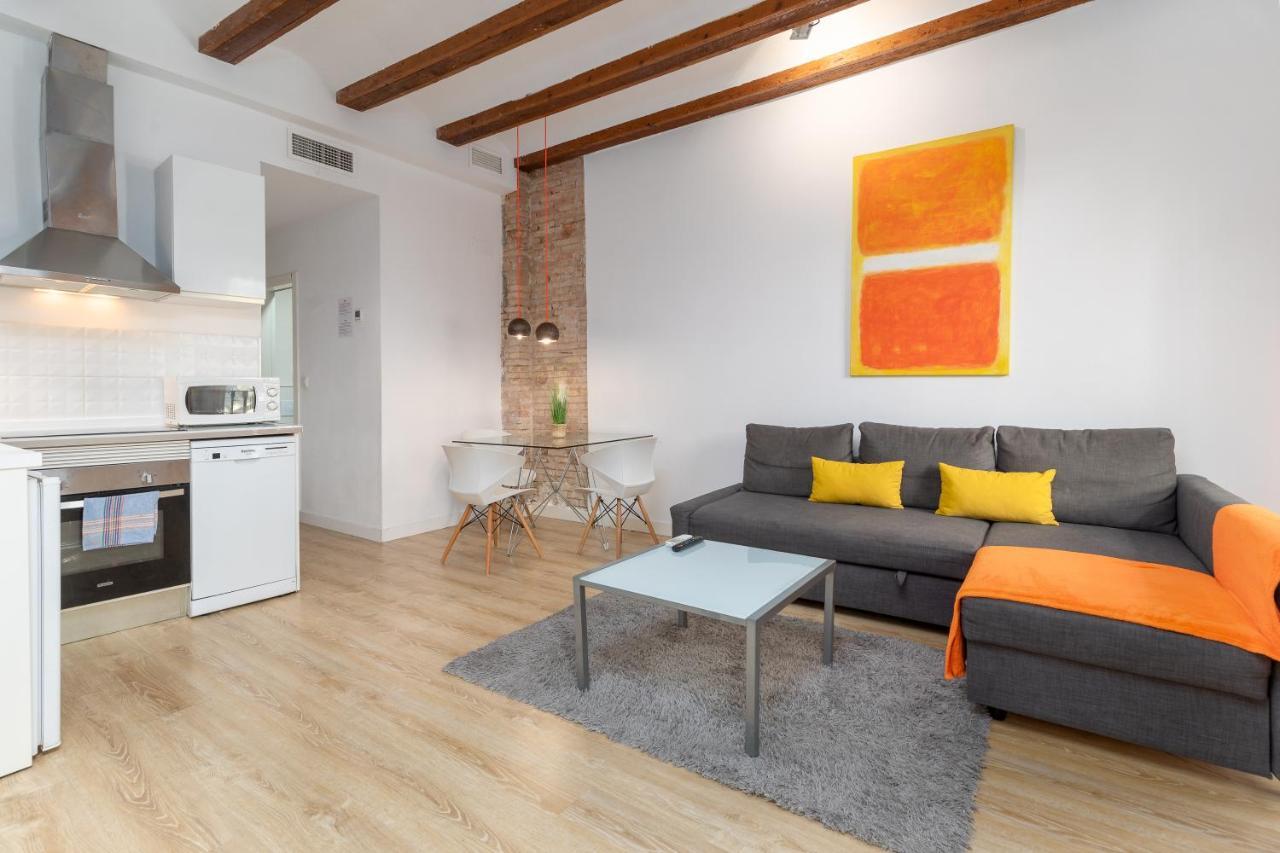 Baron Reina Apartment *