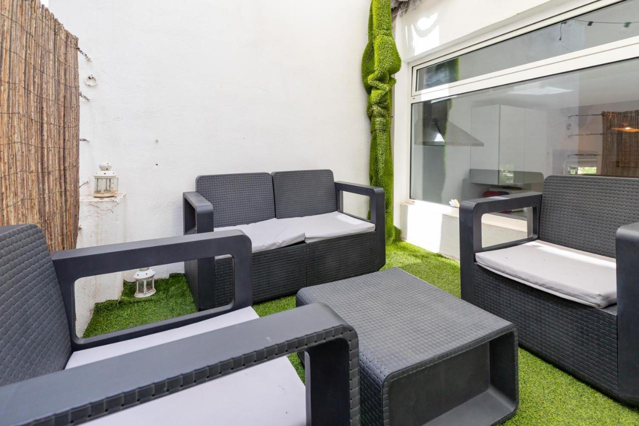 Baron Reina Apartment *